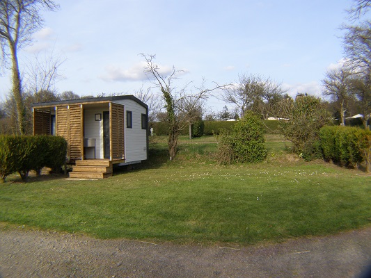 emplacement camping avec sanitaire privé